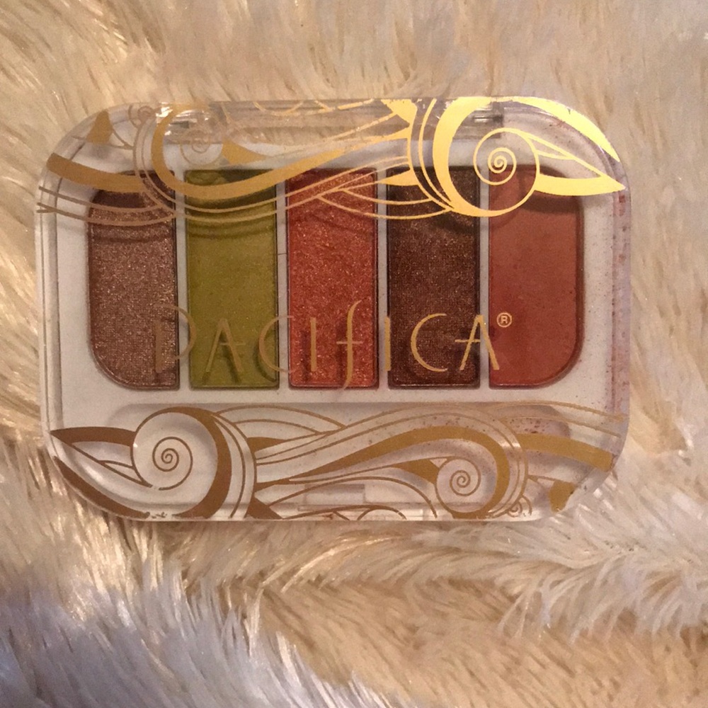 Pacifica eyeshadow palette